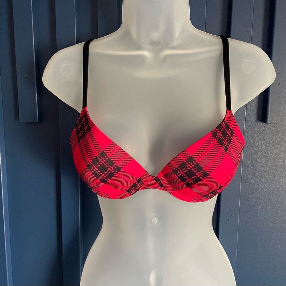 PINK Victoria's Secret Wear Everywhere Push-up bra 34A